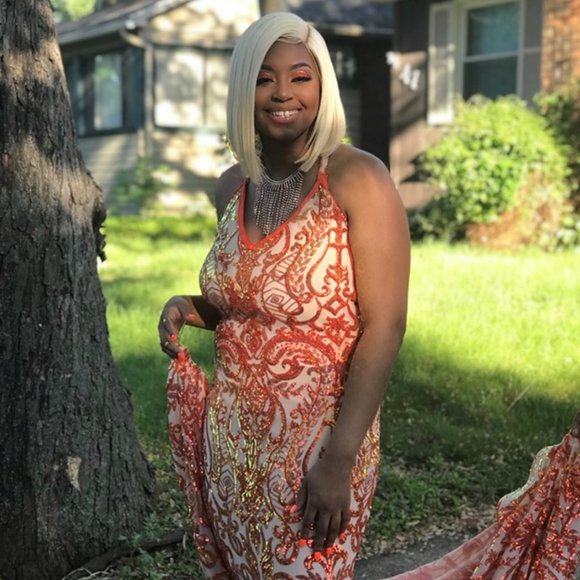 Prom Dress - Picture 3 of 5